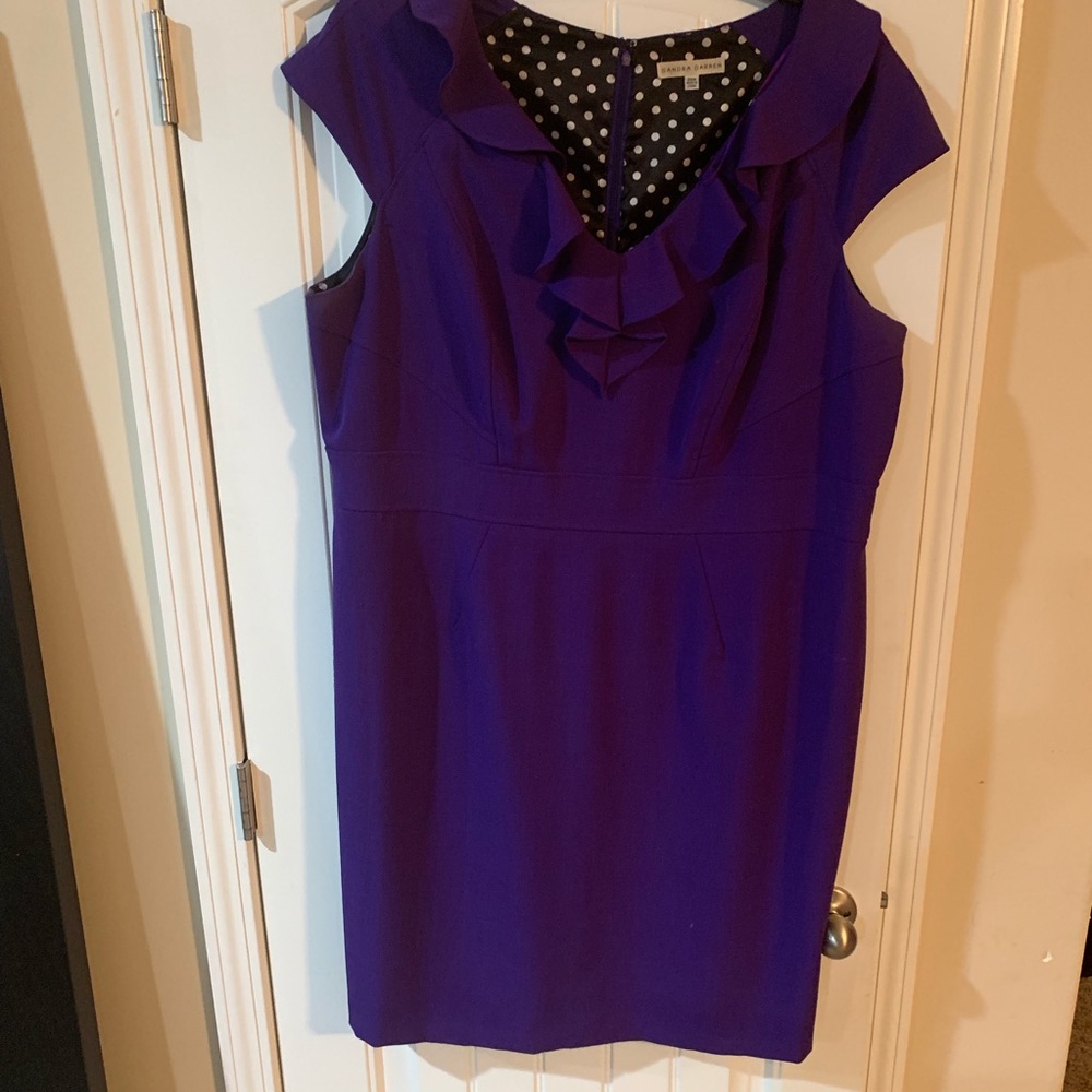 Dress - Picture 2 of 3
